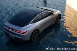 北汽极狐官降3.2万+8千消费券，高质平价车型让你“闭眼入”
