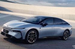 2026款小鹏P7+与小鹏G7超级增程正式上市