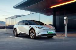 中国人保携手嘉兴嘉致丰田汽车线上团购会