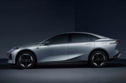 售价13.99-15.99万元 深蓝SL03/S7荣耀版正式上市