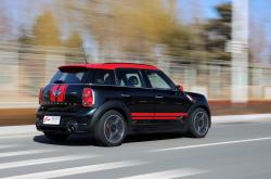 运动感十足 MINI JCW COUNTRYMAN中国首秀