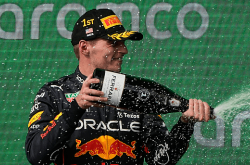 【盖世早报】F1中国大奖赛闭幕，维斯塔潘夺冠、周冠宇获第14名；特斯拉中国全系降价14000元