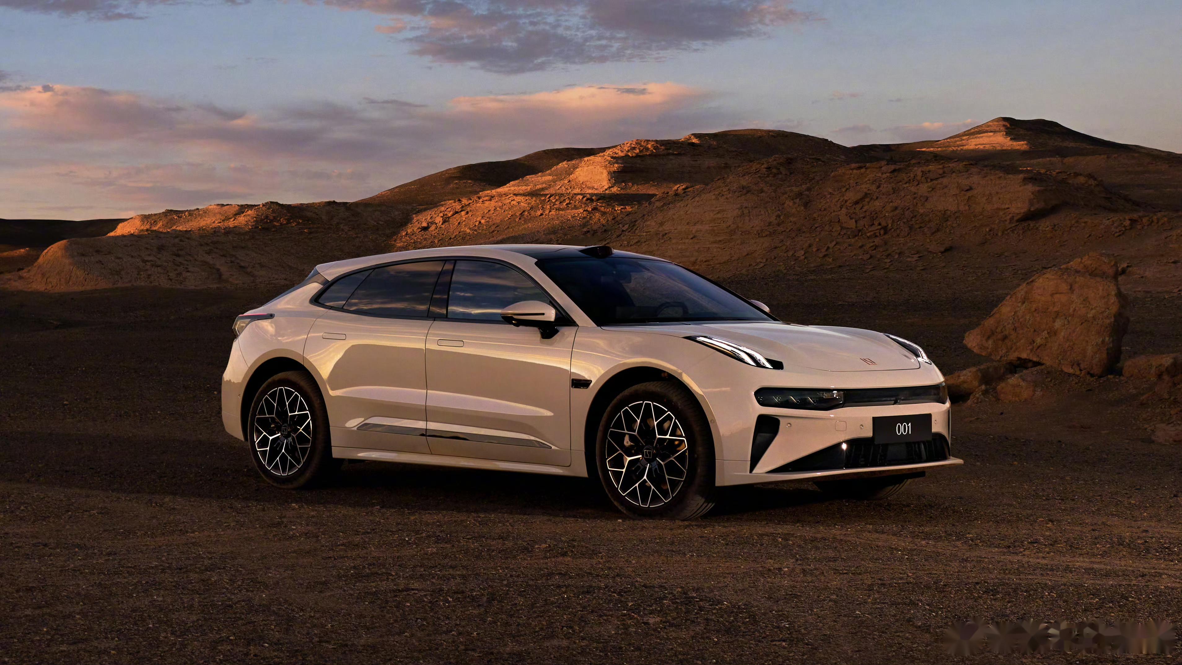 焕新极氪001开启预售 将10月11日上市