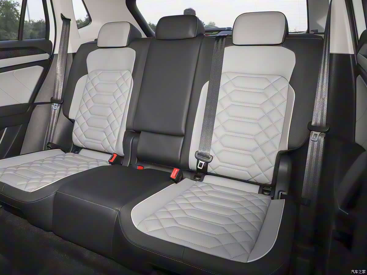 一汽-大众2026探岳L正式上市 售价20.79-25.99万