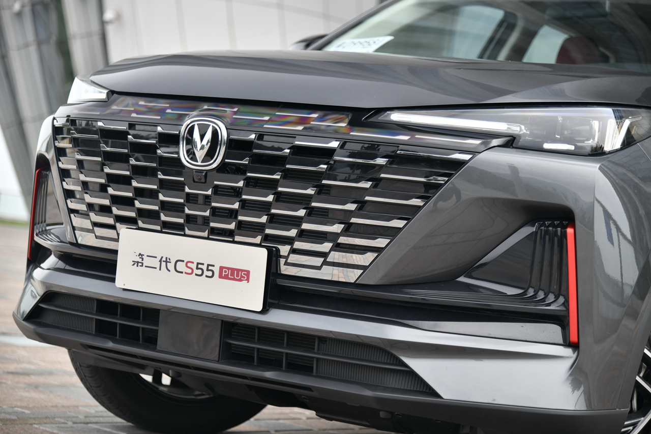 走出“舒适圈” 长安第二代CS55PLUS设计解析