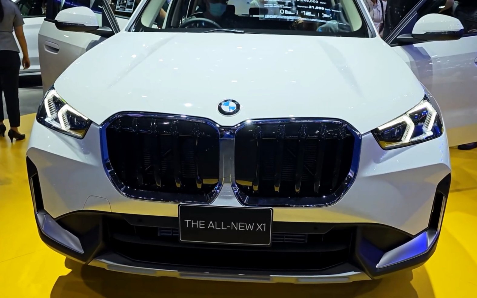 2026款宝马iX1正式上市 售价22.80-26.80万